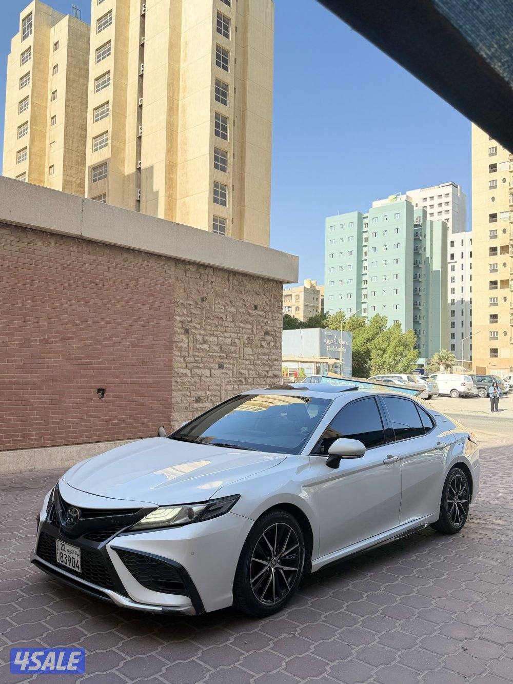إعلان عن كاديلاك بلاتينيوم CT6 2017 عداد 132 الف كامل المواصفات الدرجه الاولي