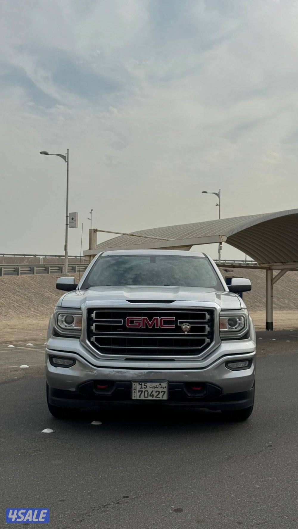 إعلان عن استاند تلفزيون