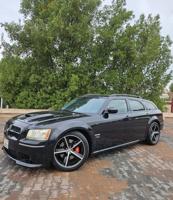 إعلان عن دودج magnum srt8